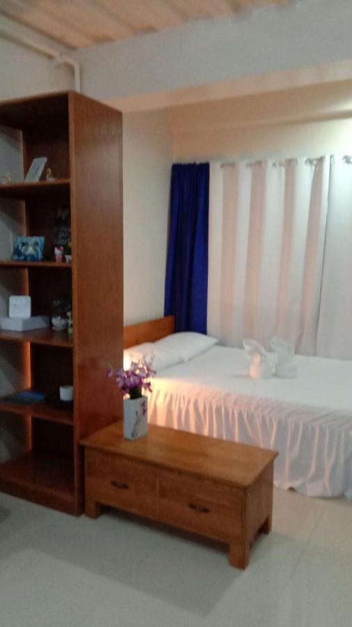 Makan Jamil Transient Home Манила Экстерьер фото